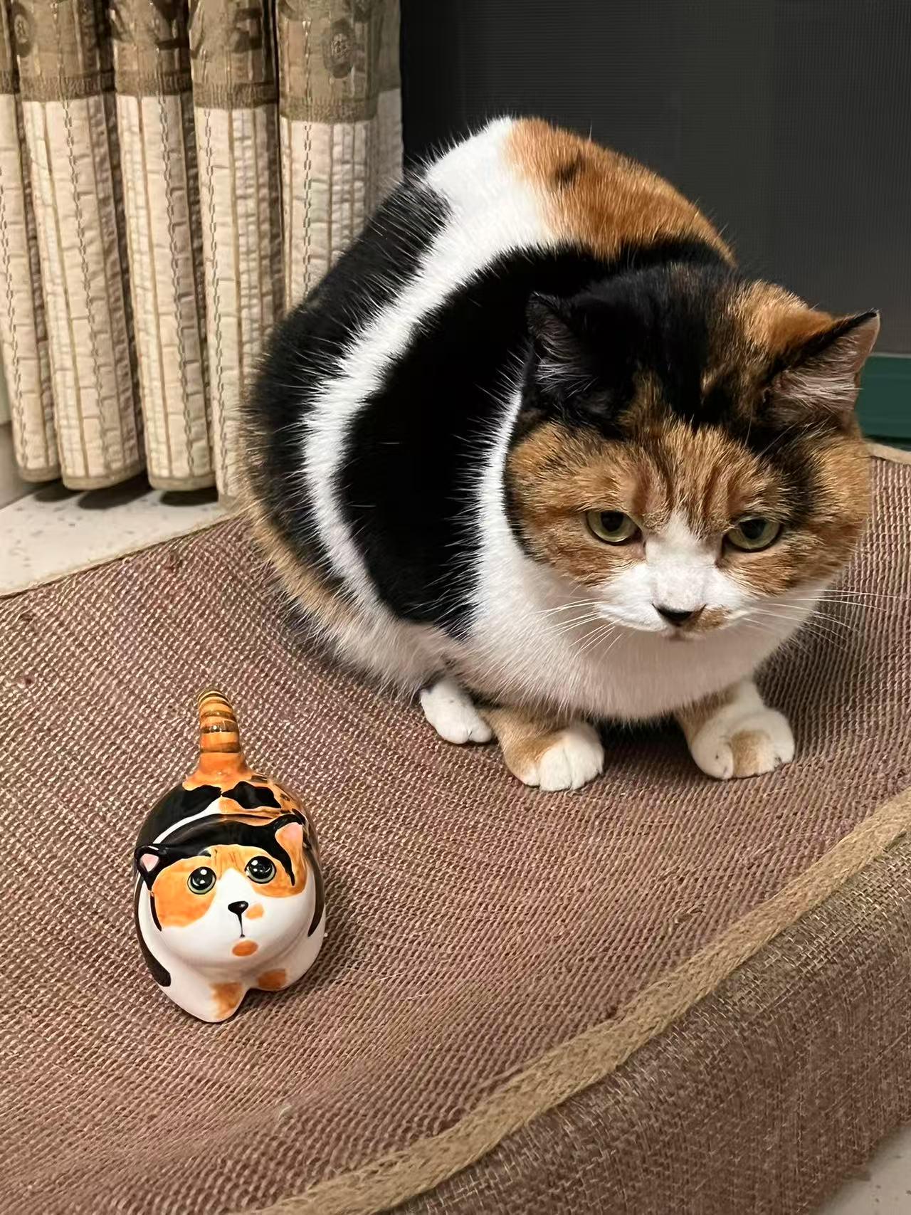 Personalized Pet Painting from Photo, Custom Mini Cat Sculpture, Cat Mom Gift, Made to Order Ceramic Pet Figurine Art