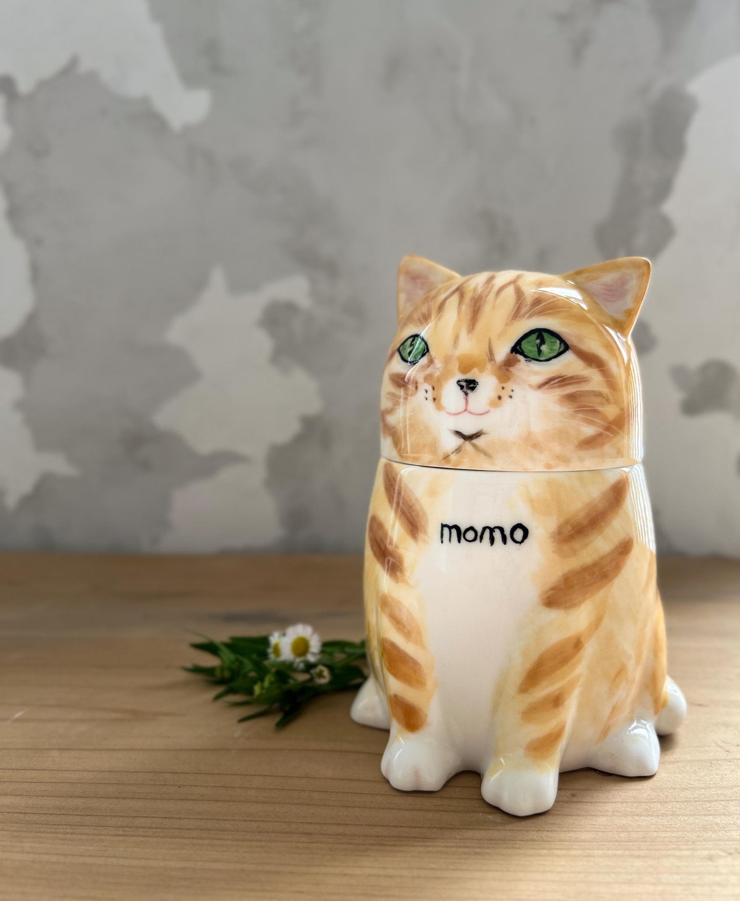 Personalized Cat Urn with Hand-Painted Mini Sculpture | Custom Ceramic Pet Memorial Keepsake | Cat Loss Gift for Grieving Owners